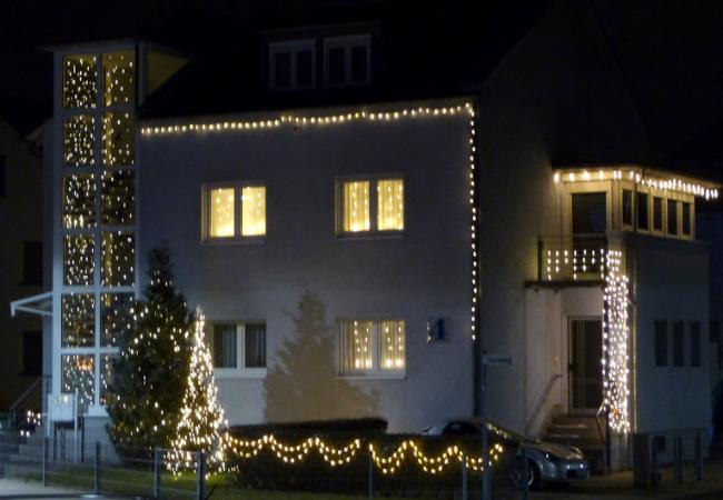 Дом в Германии ночью перед Рождеством